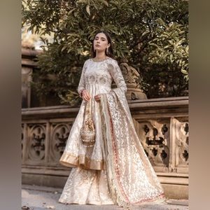 Pakistani 3 piece Aria dress with bag